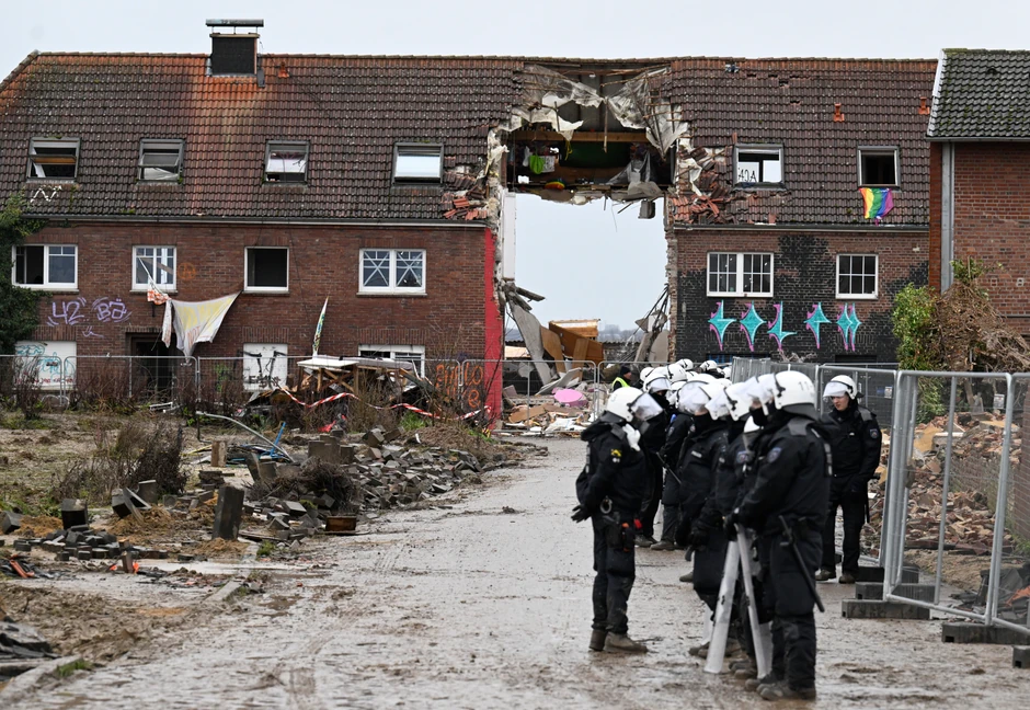 Uništena kuća u selu Licerat