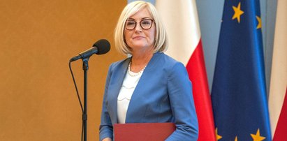 Koszmarny dzień rzeczniczki rządu. Usłyszała dwa pytania