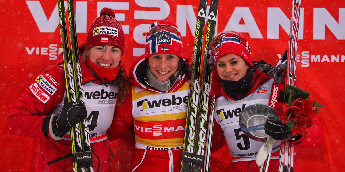 Justyna Kowalczyk na podium w Kuusamo