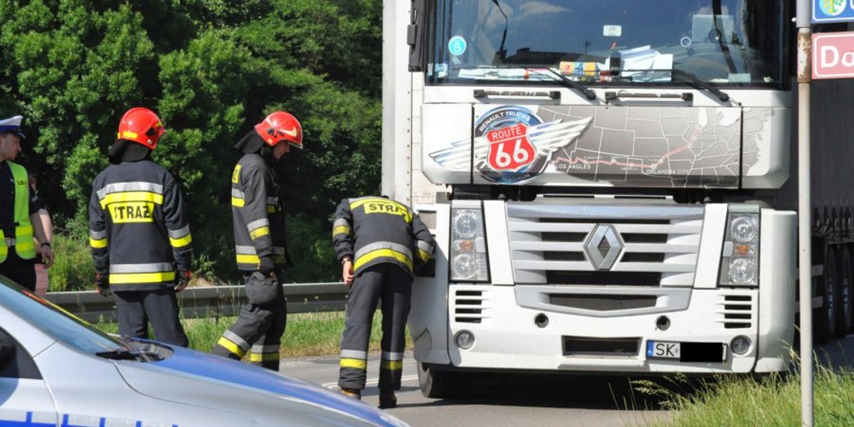 Racibórz. Ciężarówka przygniotła pracownika śmieciarki 