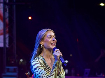 HALJINA OD 3.000 EVRA, A NA NOGAMA – PATIKE! Marina Visković napravila modni potez o kojem svi pričaju