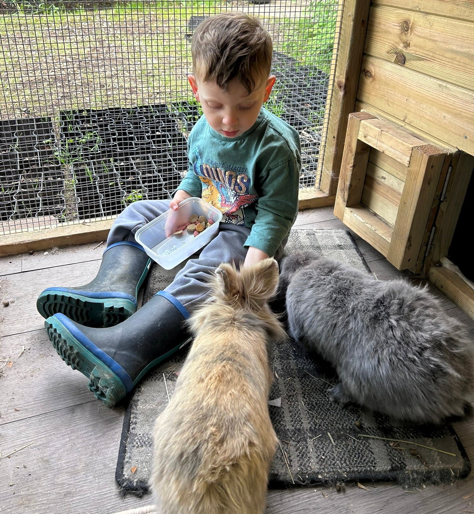 Raffi bol úplne normálne dieťa.