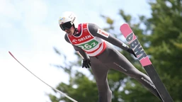 letnia gp w skokach. stoch upadł na skoczni w courchevel, żyła na 8. miejscu