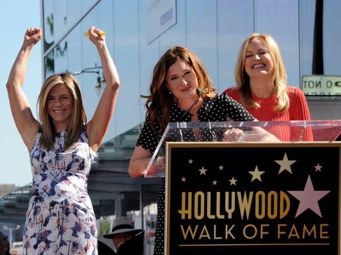 Jennifer Aniston z Kathryn Hahn i Malin Akerman