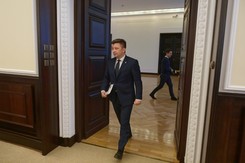 Incydent z TVP w Senacie. Dworczyk: Operator powinien przeprosić