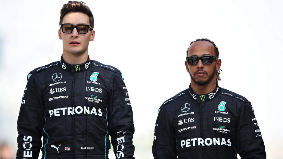 George Russell i Lewis Hamilton