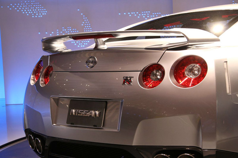 Nissan GT-R: ogranicznik prędkości automatycznie wyłącza się na torze