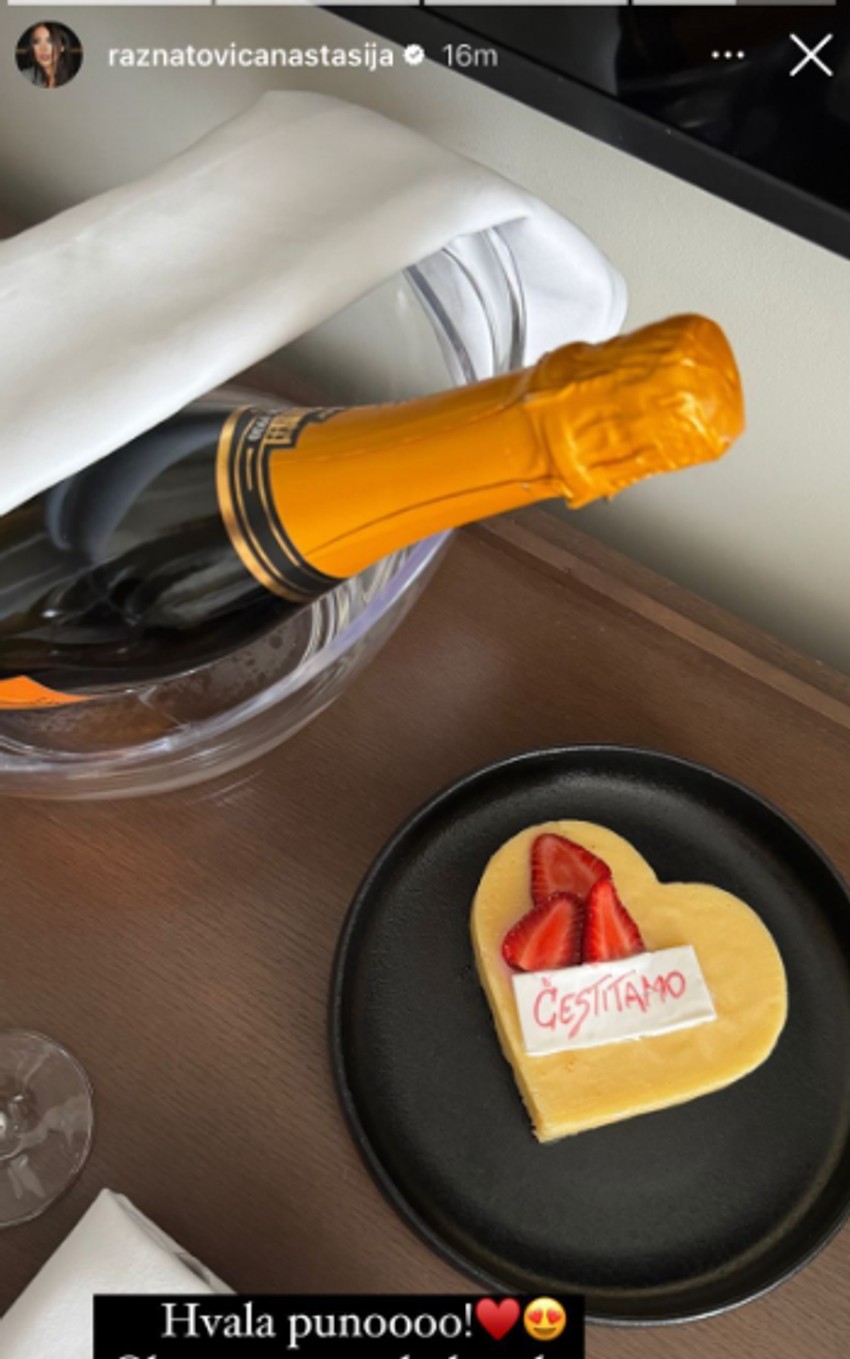 Anastasija i Nemanja u hotelu