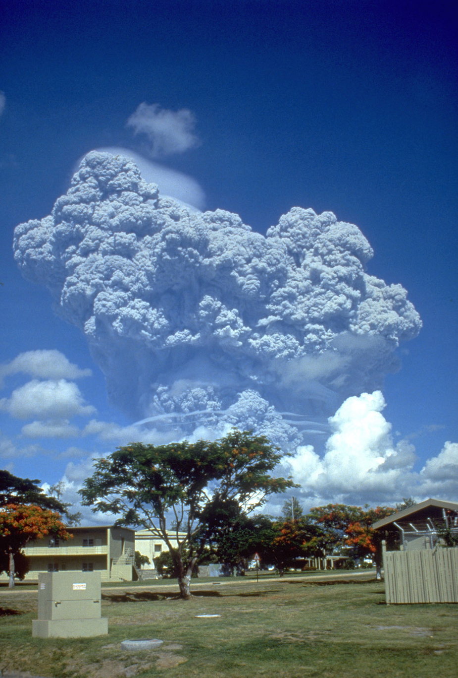 Popioły Pinatubo w 1991 r,