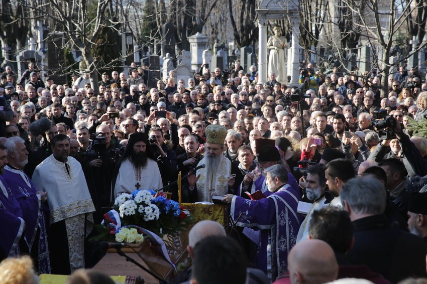Episkop raško-prizrenski Teodosije držao je opelo Oliveru Ivanoviću