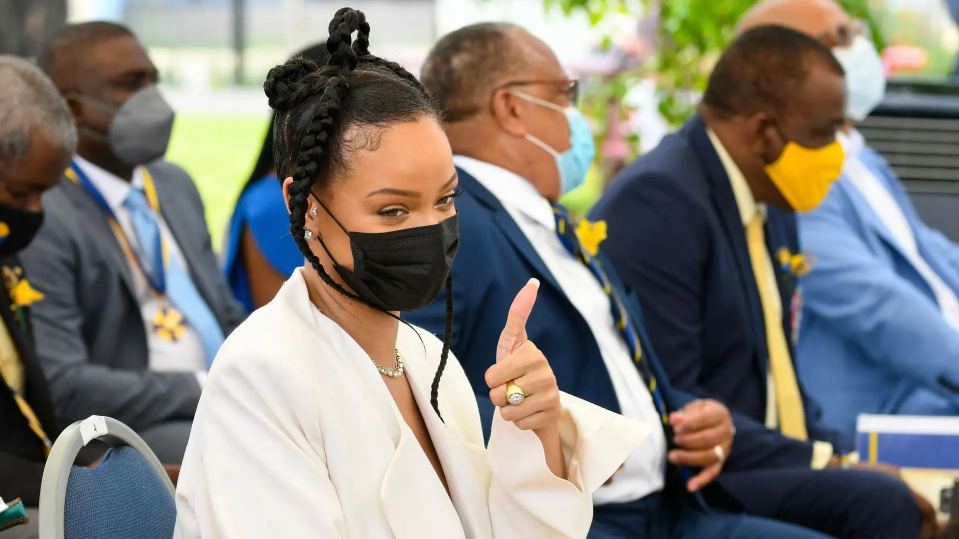 Rihanna dementuje plotki o ciąży. "Do jasnej ch*lery, zapładniacie mnie co roku!"