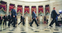 Administracja Bidena chce przeznaczyć kolejne miliardy dolarów na pomoc Ukrainie. Czeka na zgodę Kongresu