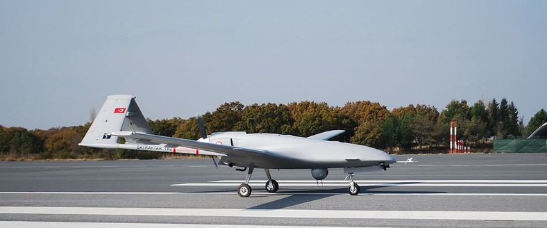 Dron Bayraktar TB-2