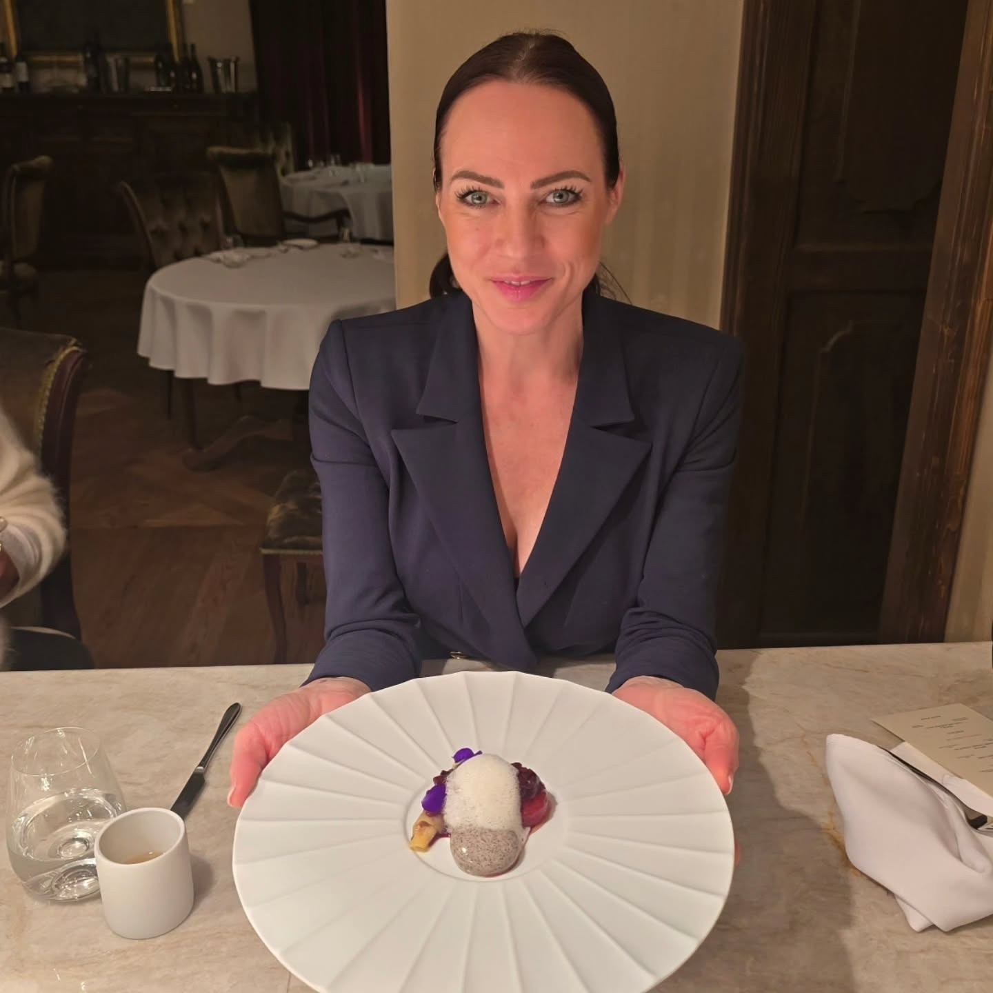 Exmoderátorka a influencerka Adriana Kneissl.