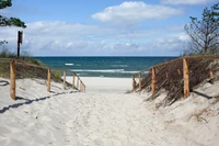 Masz dość tłumów? Oto pięć mniej znanych miejsc, które warto odwiedzić w majówkę