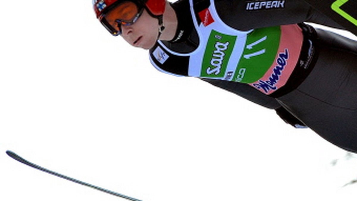 Fin Janne Happonen uzyskał uzyskał najlepszy rezultat (142 metry) podczas drugiego treningu przed zawodami Pucharu Świata w Klingenthal. Z Polaków najdalej lądował Adam Małysz (134,5 metra i 6. miejsce).