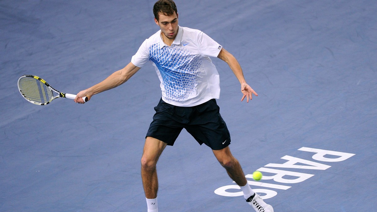 Sukces Jerzego Janowicza, który dotarł do finału turnieju ATP Masters 1000 w Paryżu odbił się szerokim echem w polskich mediach. Młodego tenisistę docenili również inni sportowcy. Swoje zachwyty wyrazili między innymi Mariusz Pudzianowski i Robert Lewandowski - informuje "Super Express".