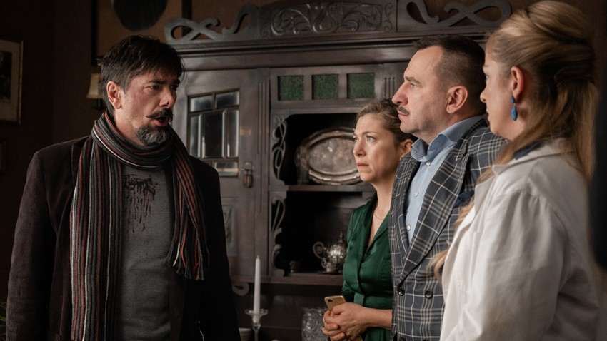 Vojin Ćetković, Branka Katić, Nenad Jezdić i Hristina Popović u filmu "Nije loše biti čovek"