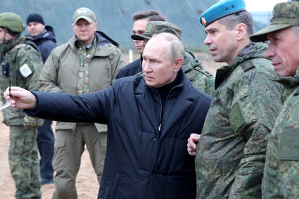 Władimir Putin rozbudowuje armię kosztem gospodarki
