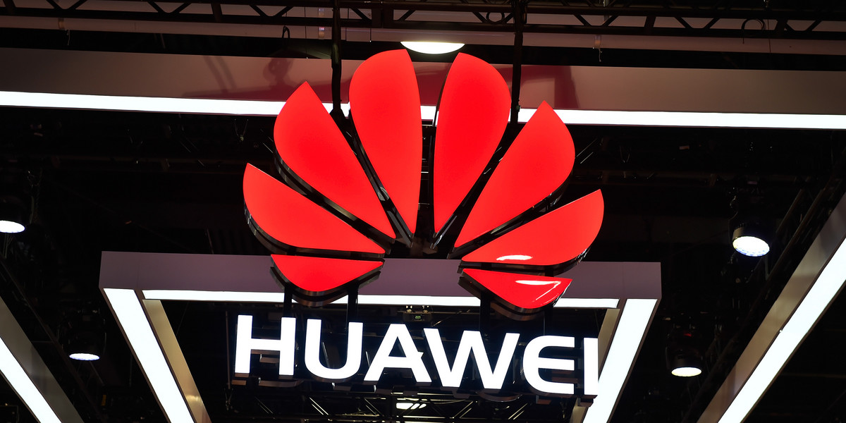 Operatorzy z USA: Verizon i AT&T prawdopodobnie nie wejdą we współpracę z Huawei ze względów bezpieczeństwa
