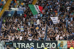 Piłkarze dostali zakaz gry w koszulkach z numerem 88. Tak Włosi walczą z nazizmem