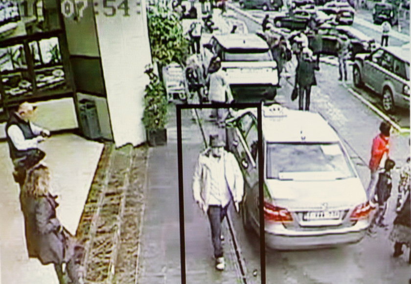 Opublikowano nowe zdjęcia "mężczyzny w kapeluszu" - poszukiwanego zamachowca z lotniska w Brukseli