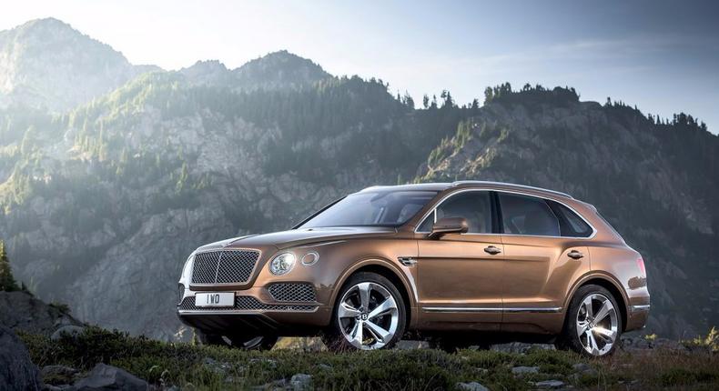 Bentley Bentayga.