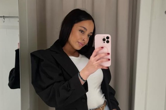 "NIKADA NEĆETE BITI KAO PRE" Ćerka Marije Bulat pokazala telo dva meseca nakon porođaja i ljudi ne veruju kako izgleda (Foto)