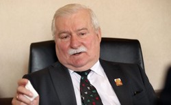 Wałęsa wzywa Unię Europejską do "efektywnych działań" w sprawie Polski