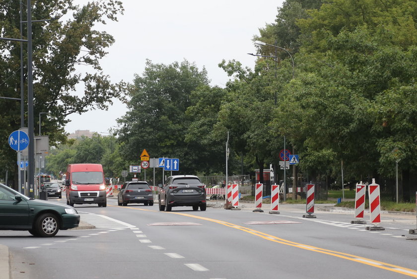 Przebudowa ulicy Sokratesa podzieliła mieszkańców