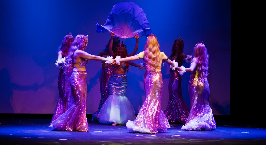 W Teatrze Lalek było dostojnie, uroczyście i wzruszająco. 