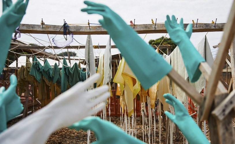 FALA EPIDEMICZNA WIRUSA EBOLA W AFRYCE