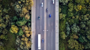 Dzięki inteligentnym pojazdom liczba wypadków może się zmniejszyć nawet o 33 proc.