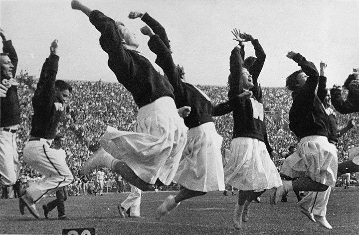 Cheerleaderki Uniwersytetu Wisconsin–Madison, rok 1948