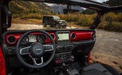 Jeep odkrył sekret. Wrangler nowej generacji bardziej opływowy. Jak wygląda? [ZDJĘCIA]