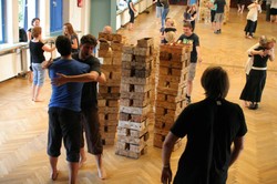 Interaktywny spektakl na ulicach Targówka