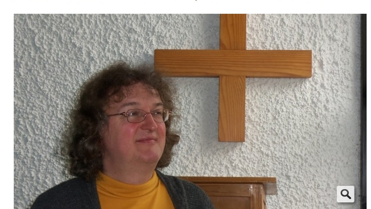 W przyszłości pastor Andreas Zwölfer z Neufahrn pragnie żyć jako kobieta. Na spotkaniu przy kawie i cieście domowego wypieku duchowny zwierzył się parafianom z planów zmiany płci i opowiedział o trudnych poszukiwaniach własnej tożsamości.