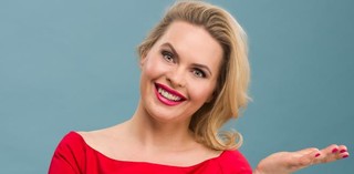 „Ludzie inteligentni” w reżyserii Olafa Lubaszenki. Premiera 5 kwietnia w Teatrze Imka