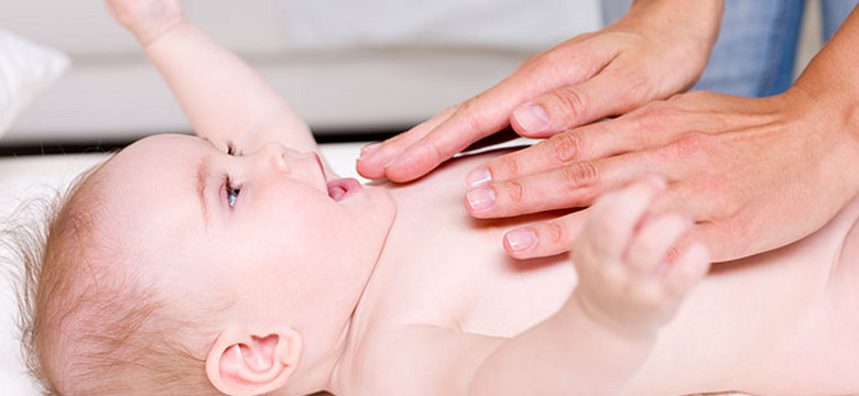 Fakty i mity o emolientach. Co stosować w pielęgnacji niemowlęcia?