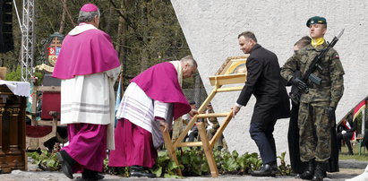 Obraz Matki Boskiej upadł. Z pomocą ruszył prezydent Duda