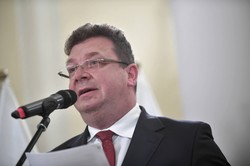 Michał Wójcik: Prokuratorzy powinni być szczepieni w "grupie pierwszej"; są na pierwszej linii