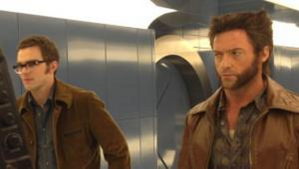 Nicholas Hoult i Hugh Jackman na planie filmu "X-Men: Days of Future"