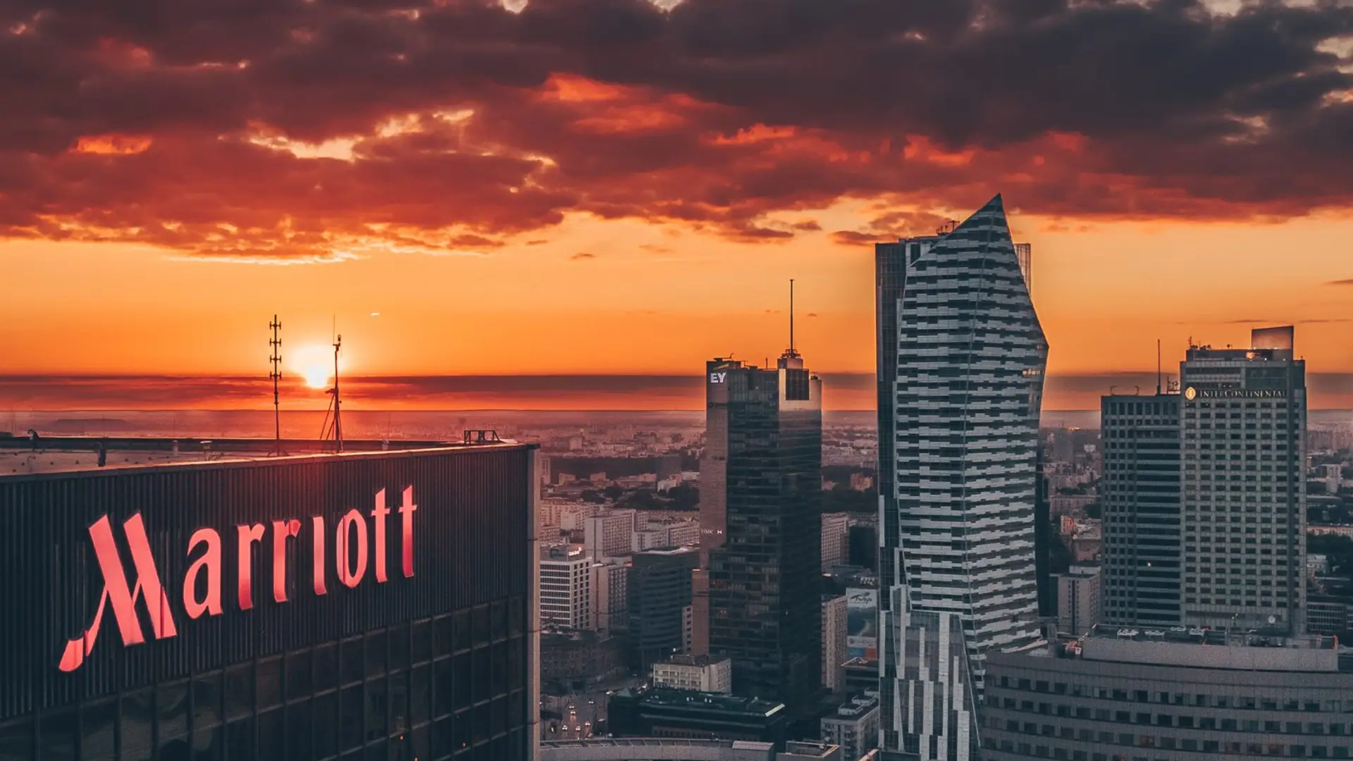 Marriott wycofa plastikowe słomki ze WSZYSTKICH 6500 hoteli