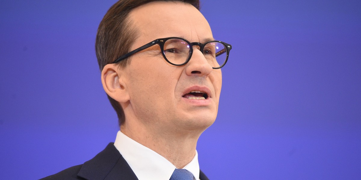 "Polska od wielu lat jest zdecydowana w swoim poparciu dla ukraińskiej drogi do integracji z Europą i Zachodem" — napisał premier Mateusz Morawiecki