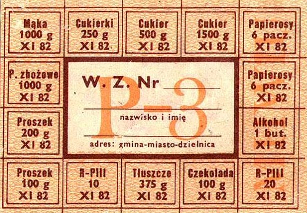 Po raz pierwszy system kartkowy w PRL zastosowano w 1952 roku. Funkcjonował niecały rok - został zniesiony w styczniu 1953 roku przy jednoczesnym, drastycznym podniesieniu cen urzędowych. Kartki upoważniały jedynie do zakupu towarów, natomiast za produkty tradycyjnie płaciło się pieniędzmi. Równolegle ze sprzedażą na kartki, funkcjonował formalnie nielegalny, ale bardzo powszechny system handlu samymi kartkami - szczególnie na benzynę, papierosy i alkohol. Ludzie wymieniali się kartkami, bądź nimi handlowali. Kartki nie gwarantowały pewności ani sprawności zakupów.