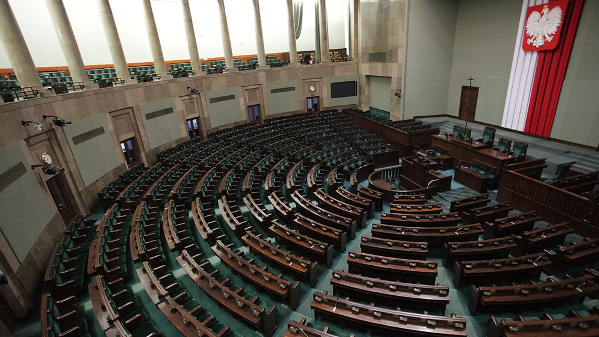 Projekt ustawy o powiecie metropolitalnym ponownie trafił do sejmowych komisji: administracji i cyfryzacji oraz samorządu terytorialnego. Kluby w sejmowej debacie były podzielone w ocenie projektu.