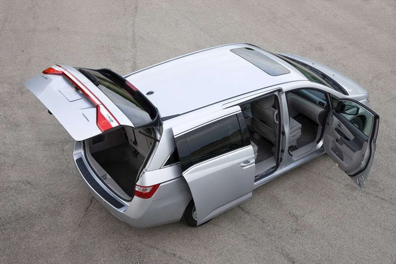 Odnowiona Honda Odyssey w roku modelowym 2011