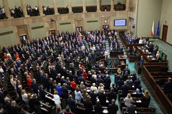 Składka zdrowotna będzie niższa. Sejm cofa Polski Ład. Koszt: 4,6 mld zł