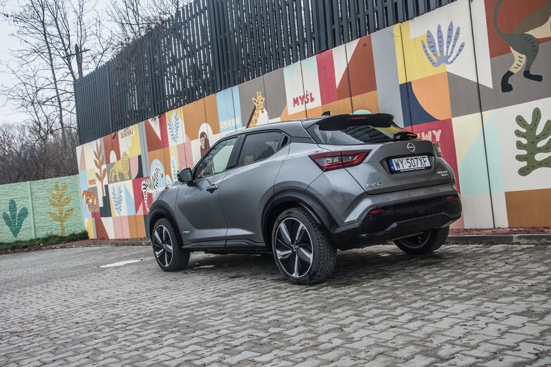 test nissan juke hybrid