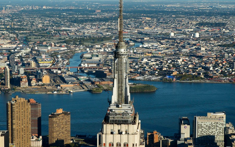 Widok na Empire State Building i panoramę Nowego Jorku